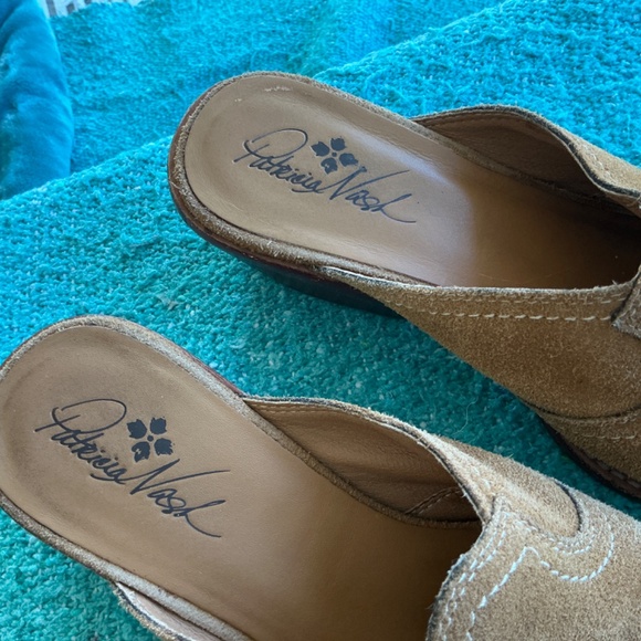 Patricia Nash Cowboy Mule Boot, size 8 - Picture 3 of 5